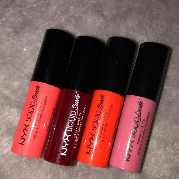 9 lipsticks/ NYX Liquid Suede cream/ Sephora Plump Lip Gloss/ L’Oréal, Clarins - Picture 2 of 14